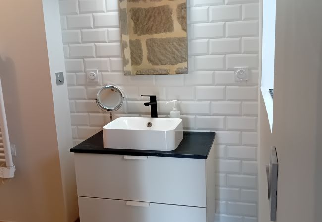 Studio à Brive-la-Gaillarde - Le Forestier - 1 Pièce Studio à Brive-la-Gaillarde - Le Forestier - 1 Pièce