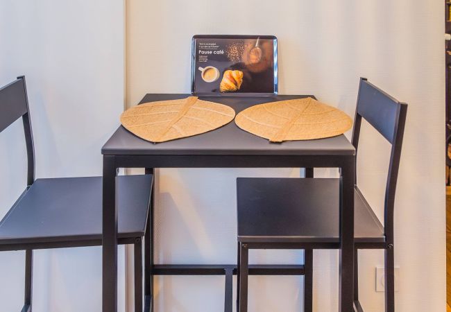 Appartement à Brive-la-Gaillarde - Dolce Dali - Appartement 1 pièce Appartement à Brive-la-Gaillarde - Dolce Dali - Appartement 1 pièce