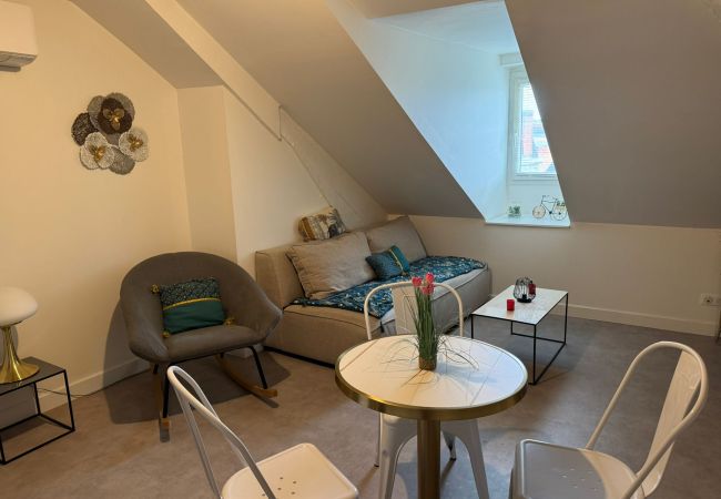 Appartement à Brive-la-Gaillarde - Villa Chadourne - L'Amour et le Sablier - 1 Chambr Appartement à Brive-la-Gaillarde - Villa Chadourne - L'Amour et le Sablier - 1 Chambr