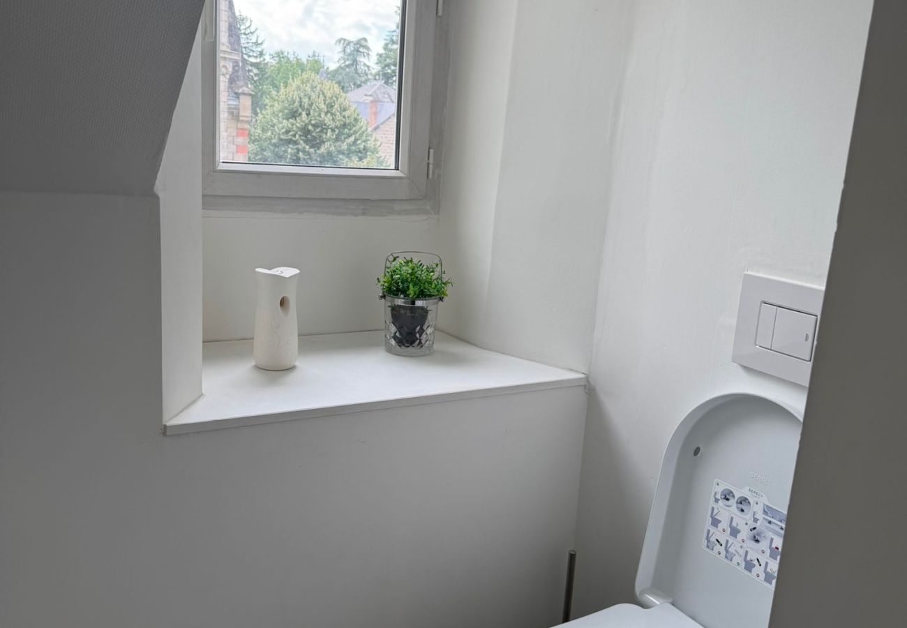 Appartement à Brive-la-Gaillarde - Villa Chadourne - L'Amour et le Sablier - 1 Chambr