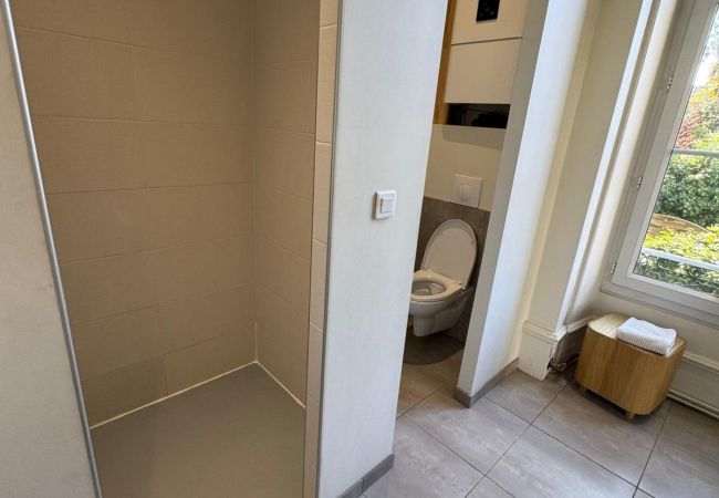 Studio à Brive-la-Gaillarde - Villa Chadourne - Chambre Accords Studio à Brive-la-Gaillarde - Villa Chadourne - Chambre Accords