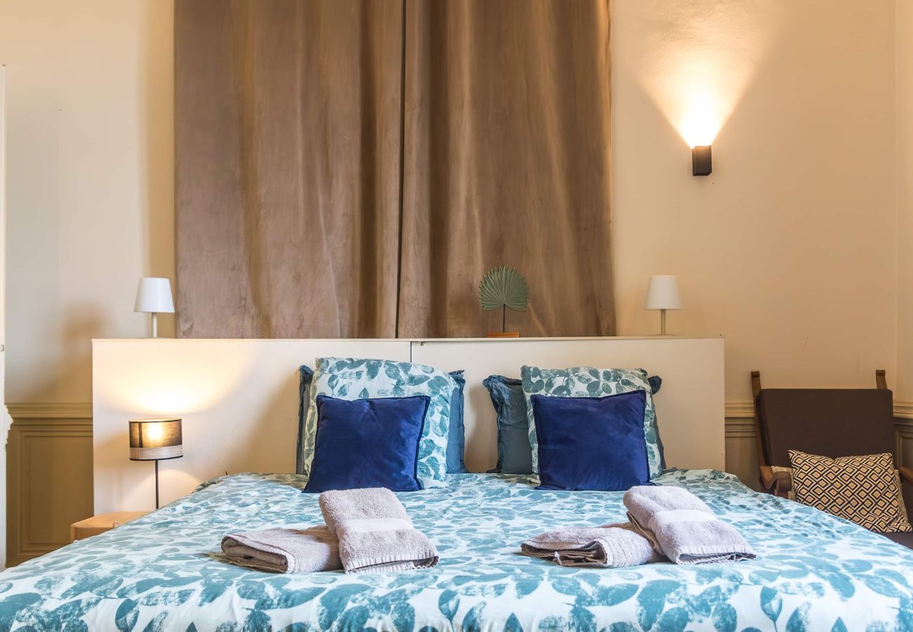 Studio à Brive-la-Gaillarde - Villa Chadourne - Chambre Accords