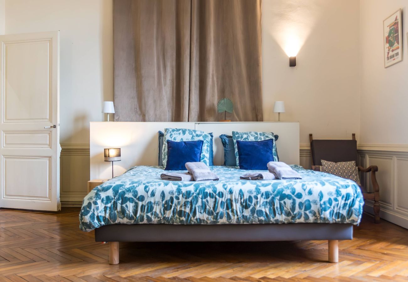 Studio à Brive-la-Gaillarde - Villa Chadourne - Chambre Accords