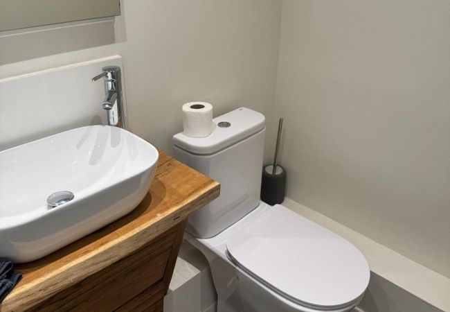 Studio à Brive-la-Gaillarde - Villa Chadourne - Chambre Lilith Studio à Brive-la-Gaillarde - Villa Chadourne - Chambre Lilith