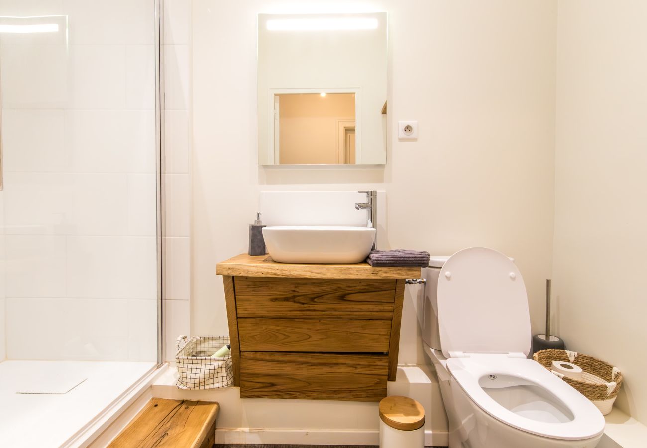 Studio à Brive-la-Gaillarde - Villa Chadourne - Chambre Lilith