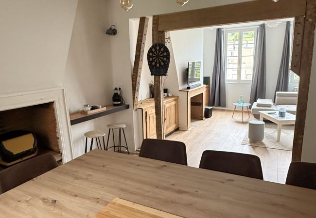 Appartement à Tulle - Sur le Quai d'Aristide - 1 Chambre Appartement à Tulle - Sur le Quai d'Aristide - 1 Chambre