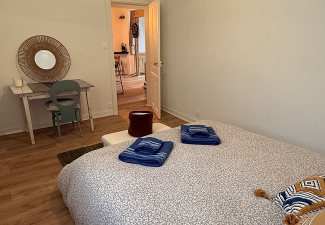 Appartement à Tulle - Sur le Quai d'Aristide - 1 Chambre Appartement à Tulle - Sur le Quai d'Aristide - 1 Chambre