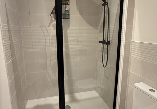 Appartement à Tulle - Sur le Quai d'Aristide - 1 Chambre Appartement à Tulle - Sur le Quai d'Aristide - 1 Chambre