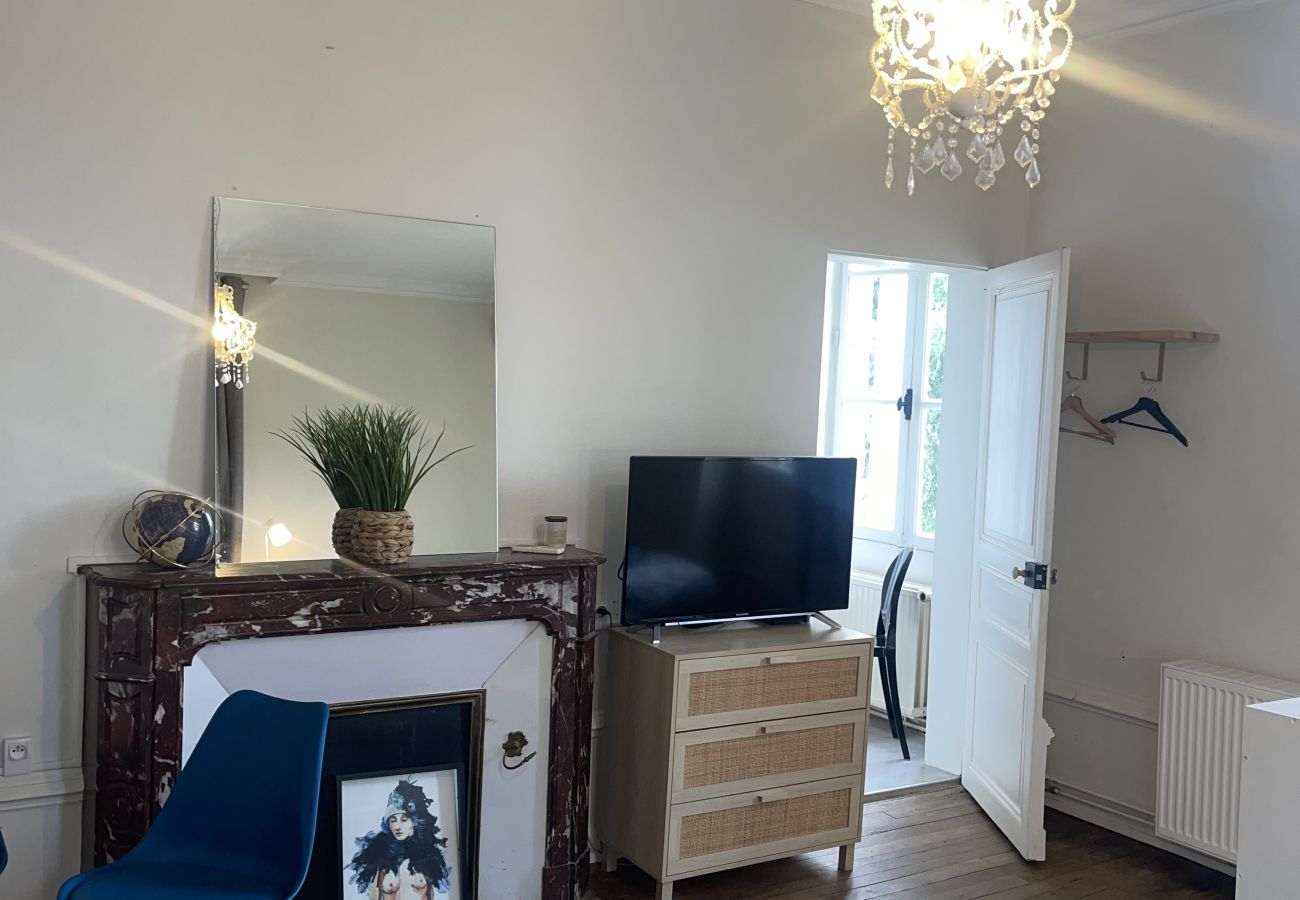 Studio à Brive-la-Gaillarde - Villa Chadourne - Le Maitre du Navire - Spacieux S