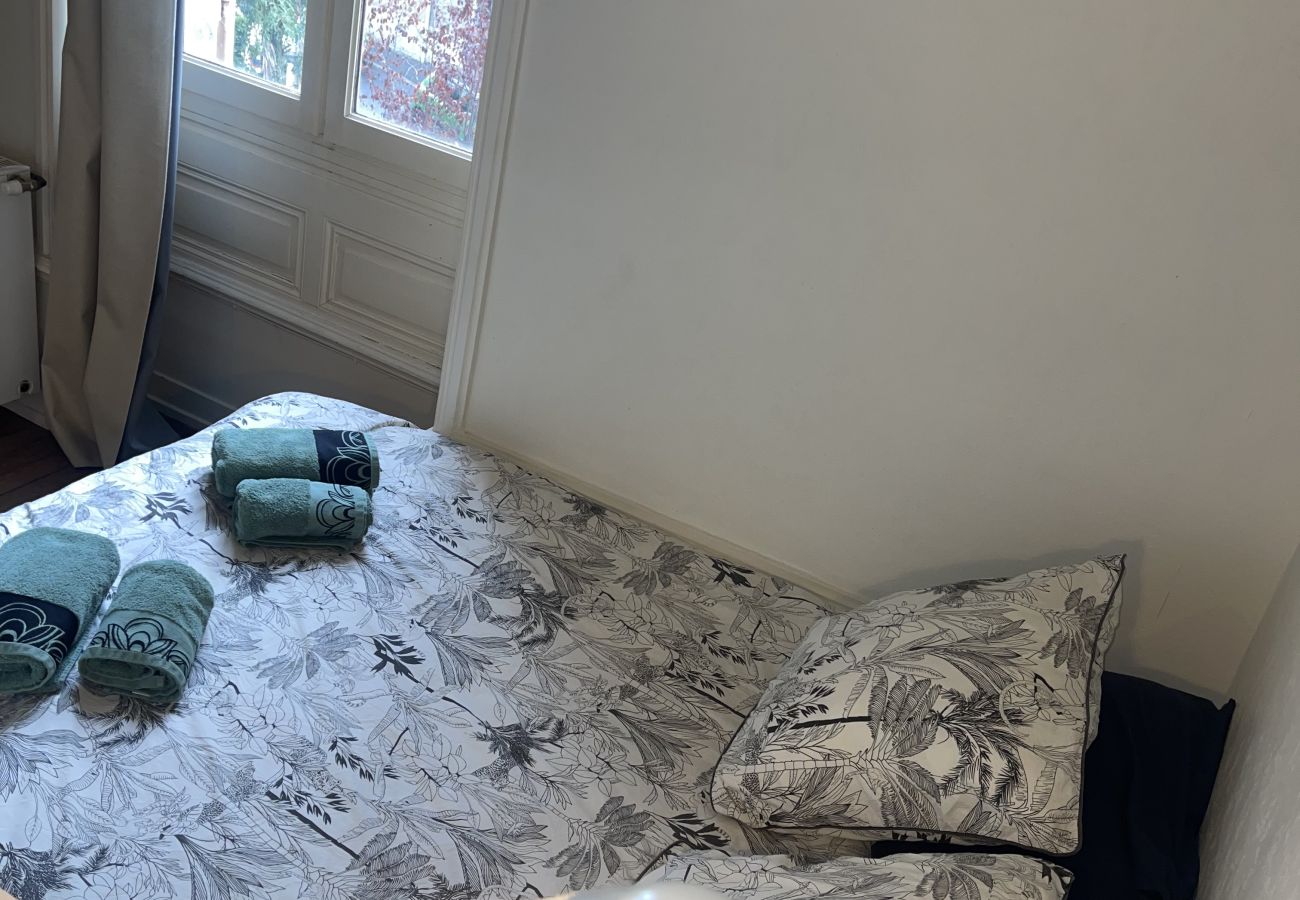Studio à Brive-la-Gaillarde - Villa Chadourne - Le Maitre du Navire - Spacieux S