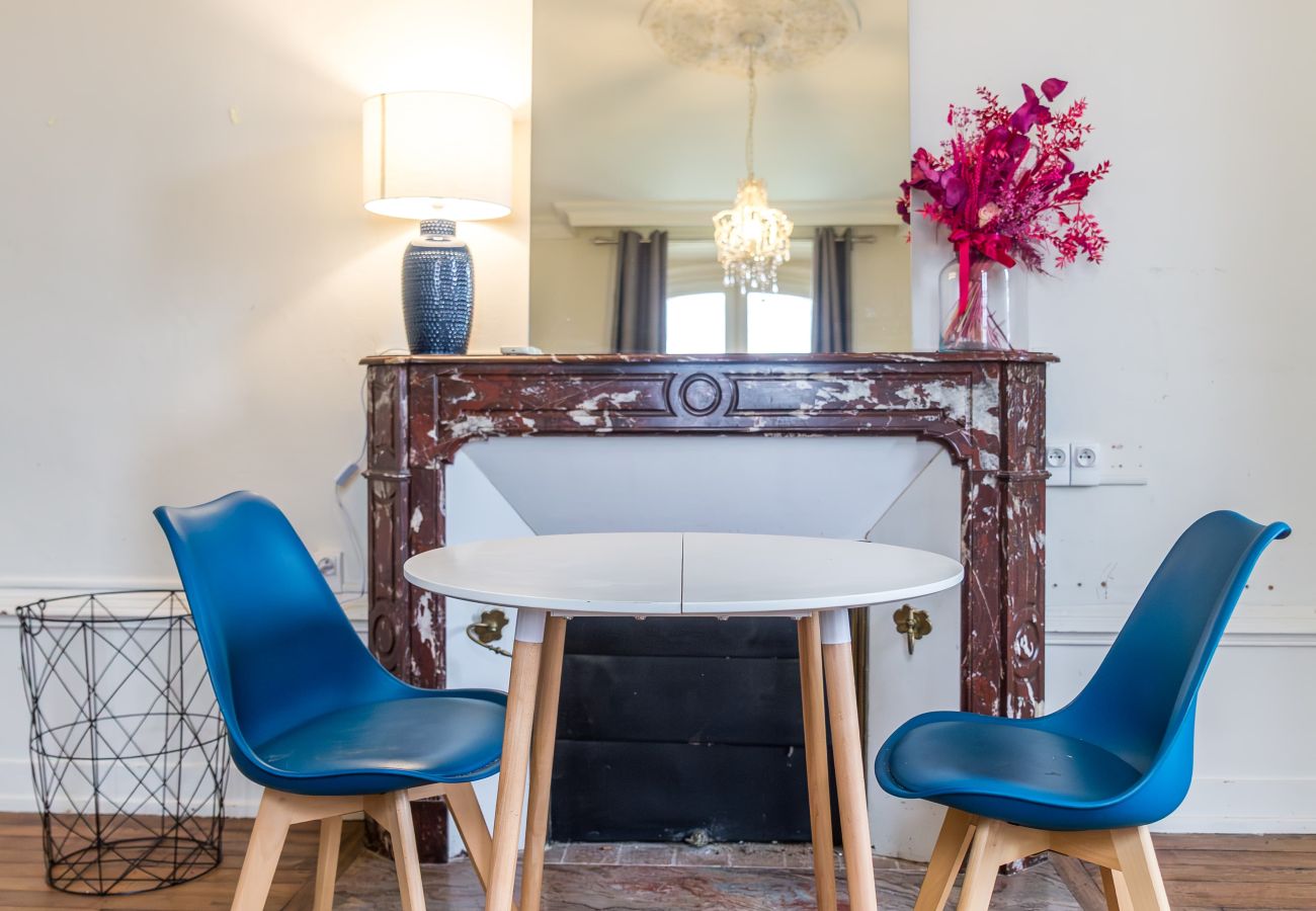 Studio à Brive-la-Gaillarde - Villa Chadourne - Le Maitre du Navire - Spacieux S