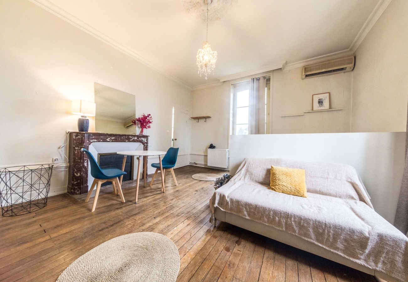 Studio à Brive-la-Gaillarde - Villa Chadourne - Le Maitre du Navire - Spacieux S