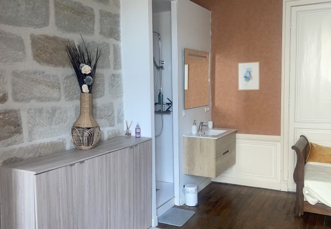 Studio à Brive-la-Gaillarde - Villa Chadourne - La Clé Perdue - Studio Studio à Brive-la-Gaillarde - Villa Chadourne - La Clé Perdue - Studio