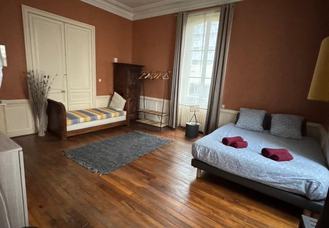 Appartement à Brive-la-Gaillarde - Villa Chadourne - Le Vasco Appartement à Brive-la-Gaillarde - Villa Chadourne - Le Vasco