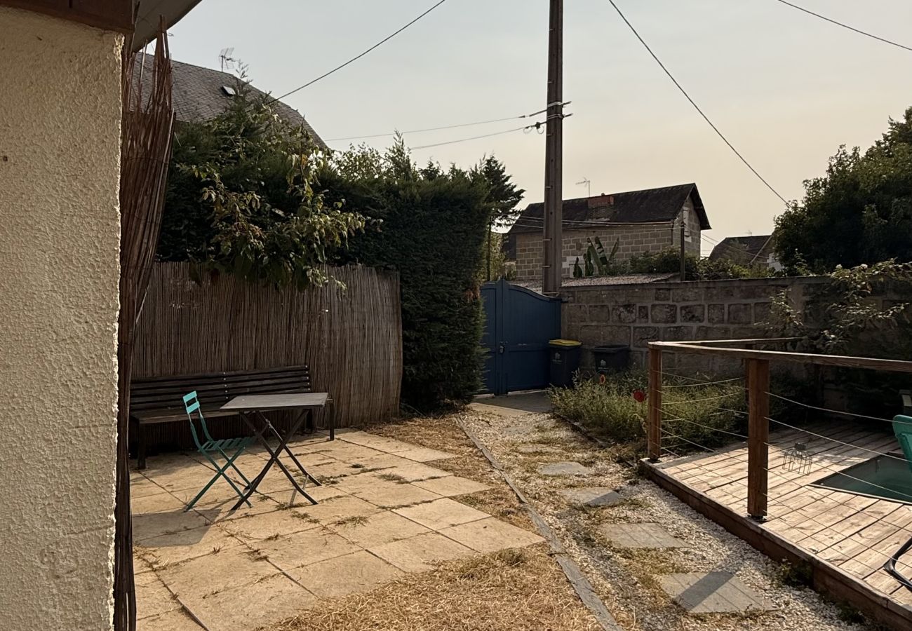 Villa à Brive-la-Gaillarde - L'Atypique Briviste - Villa Montyon Villa à Brive-la-Gaillarde - L'Atypique Briviste - Villa Montyon