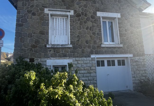 Villa à Brive-la-Gaillarde - La Villa Montalat - Jolie et Calme