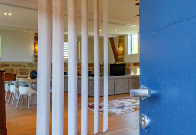 Villa à Ussac - Sur Ussac - Domaine de Charme avec Piscine - Villa