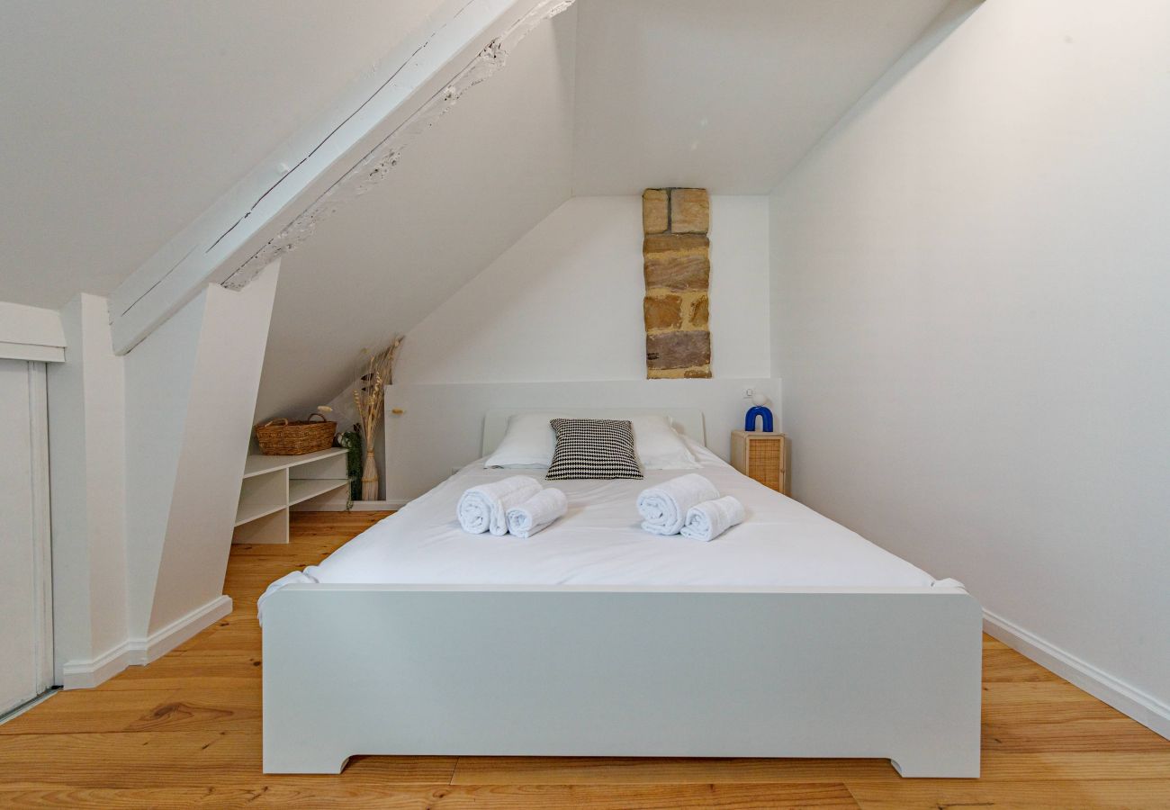 Villa à Ussac - Sur Ussac - Domaine de Charme avec Piscine - Villa