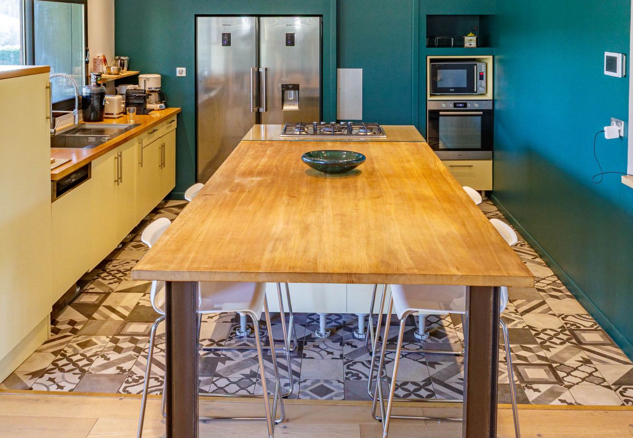 Villa à Ussac - Sur Ussac - Domaine de Charme avec Piscine - Villa