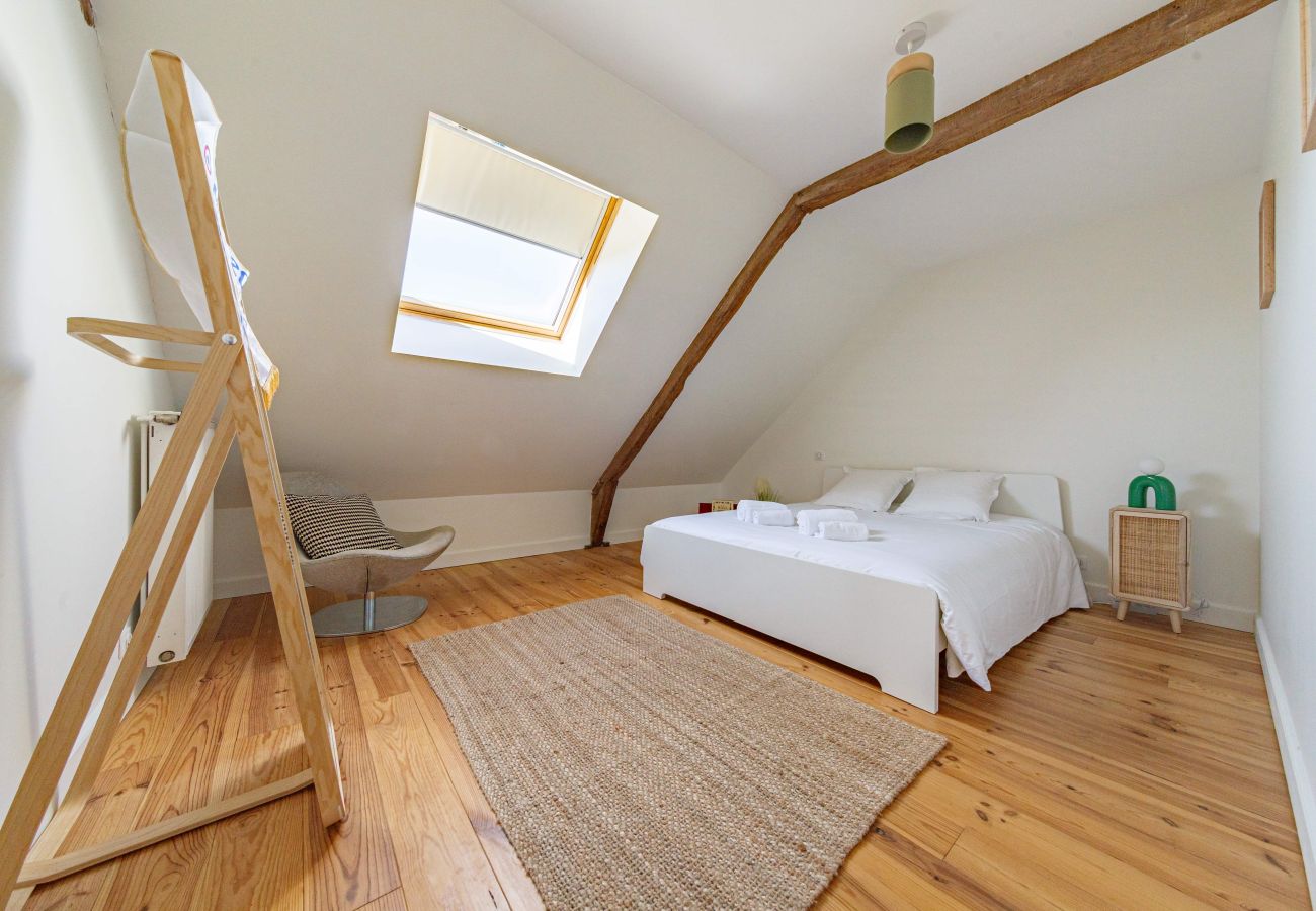 Villa à Ussac - Sur Ussac - Domaine de Charme avec Piscine - Villa