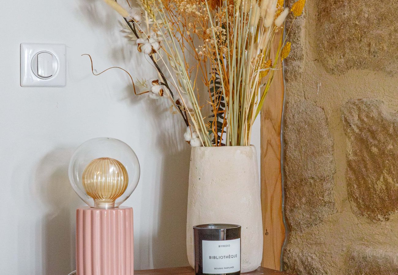 Villa à Ussac - Sur Ussac - Domaine de Charme avec Piscine - Villa