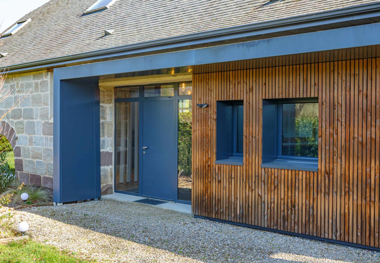 Villa à Ussac - Sur Ussac - Domaine de Charme avec Piscine - Villa