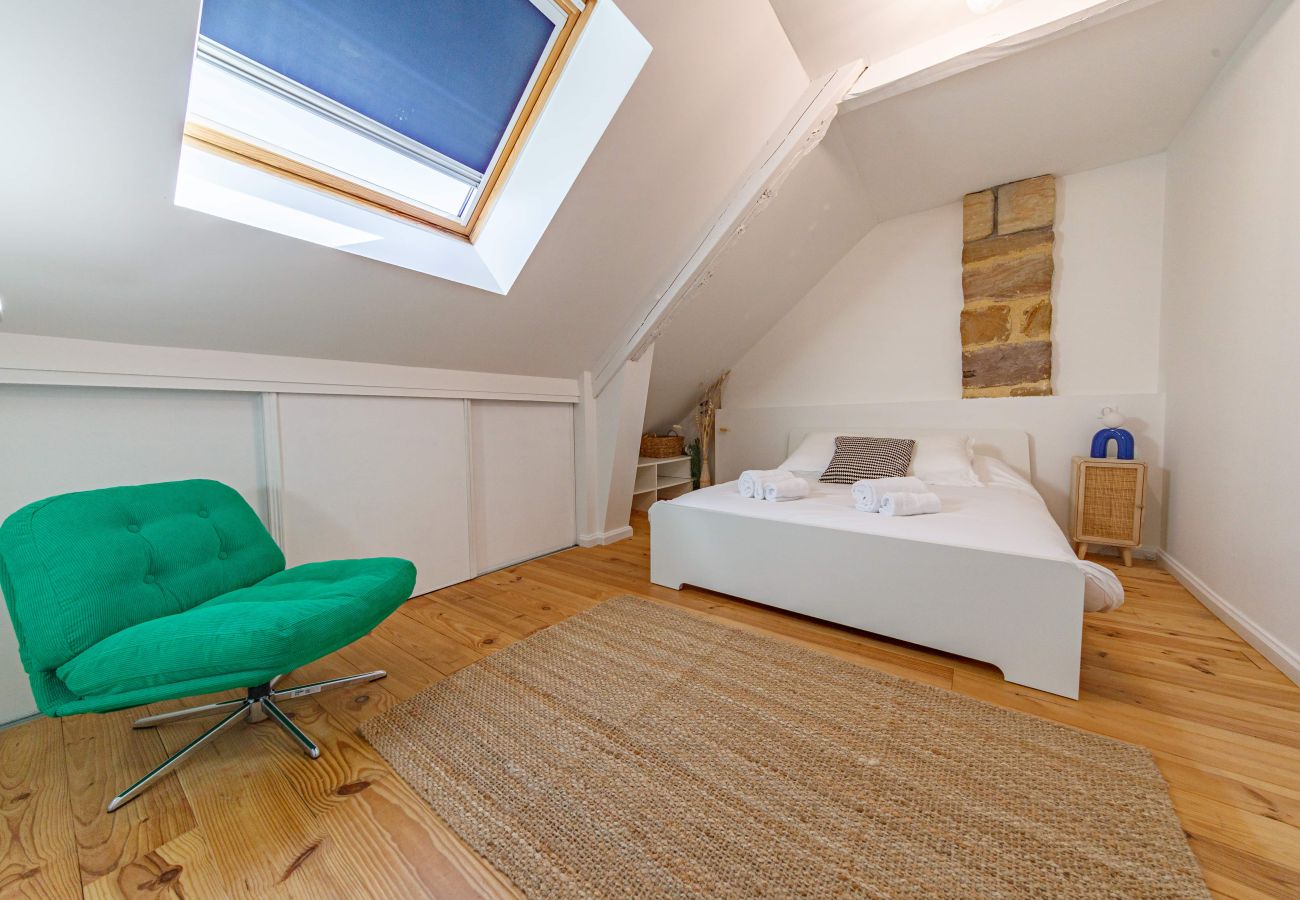 Villa à Ussac - Sur Ussac - Domaine de Charme avec Piscine - Villa