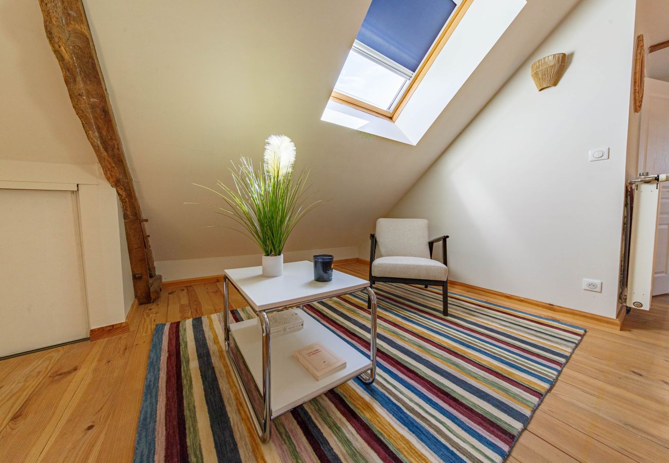 Villa à Ussac - Sur Ussac - Domaine de Charme avec Piscine - Villa