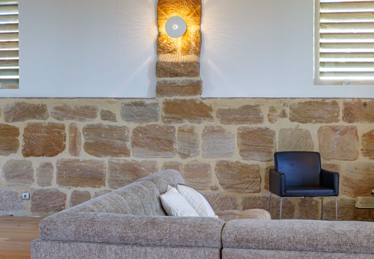 Villa à Ussac - Sur Ussac - Domaine de Charme avec Piscine - Villa