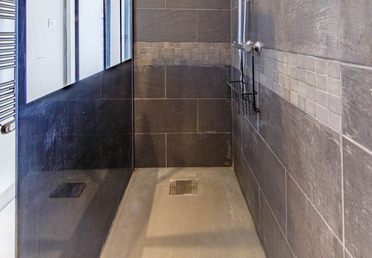 Villa à Ussac - Sur Ussac - Domaine de Charme avec Piscine - Villa