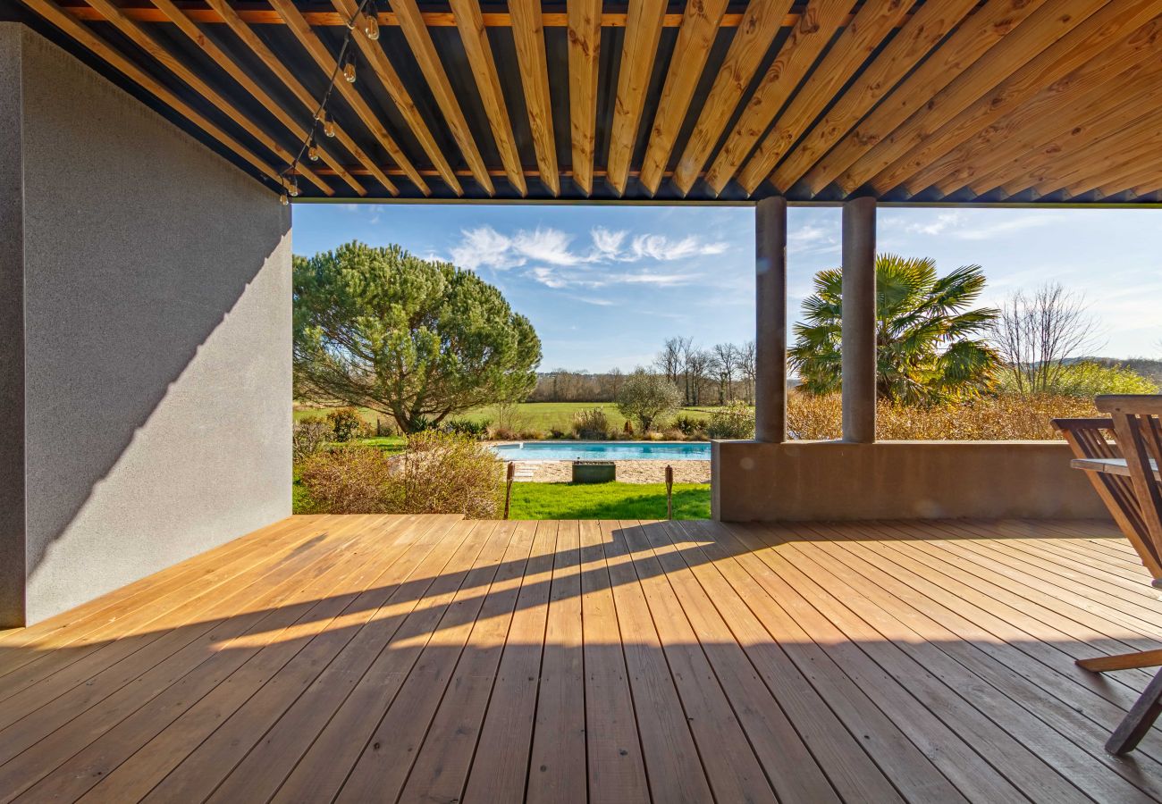 Villa à Ussac - Sur Ussac - Domaine de Charme avec Piscine - Villa