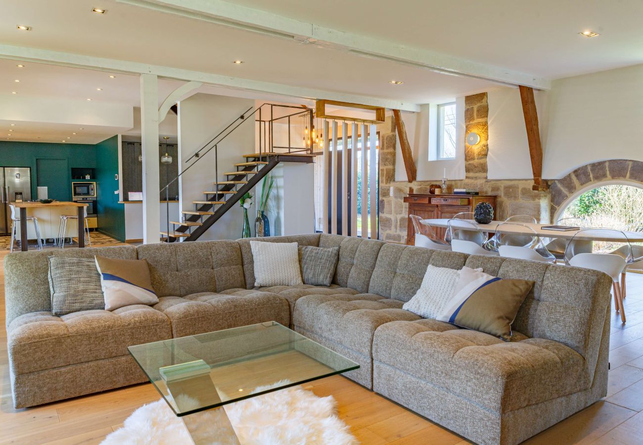 Villa à Ussac - Sur Ussac - Domaine de Charme avec Piscine - Villa