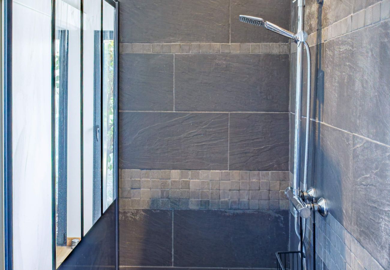 Villa à Ussac - Sur Ussac - Domaine de Charme avec Piscine - Villa