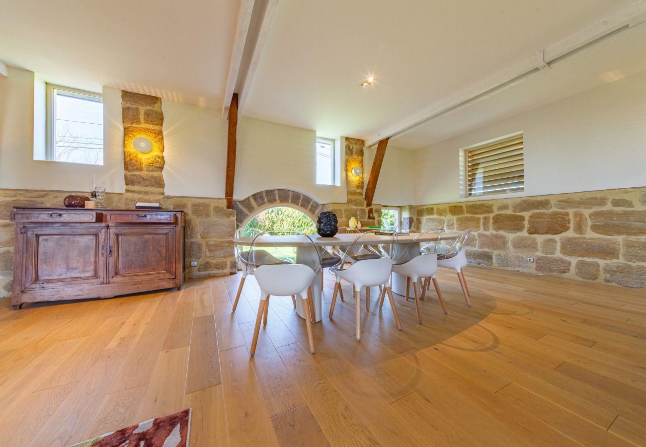 Villa à Ussac - Sur Ussac - Domaine de Charme avec Piscine - Villa