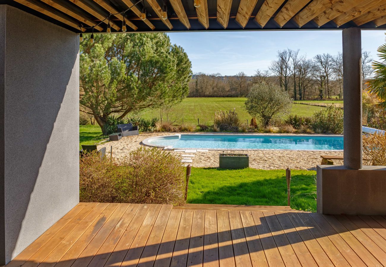 Villa à Ussac - Sur Ussac - Domaine de Charme avec Piscine - Villa