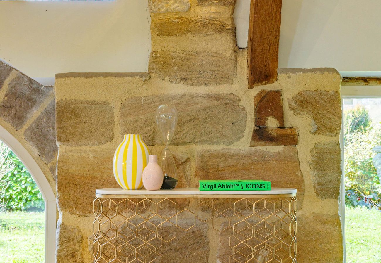 Villa à Ussac - Sur Ussac - Domaine de Charme avec Piscine - Villa